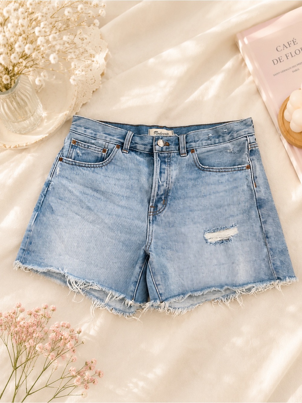 Madewell The Brynn Long Shorts Size 28 Light Wash Distressed Raw Hem Denim
